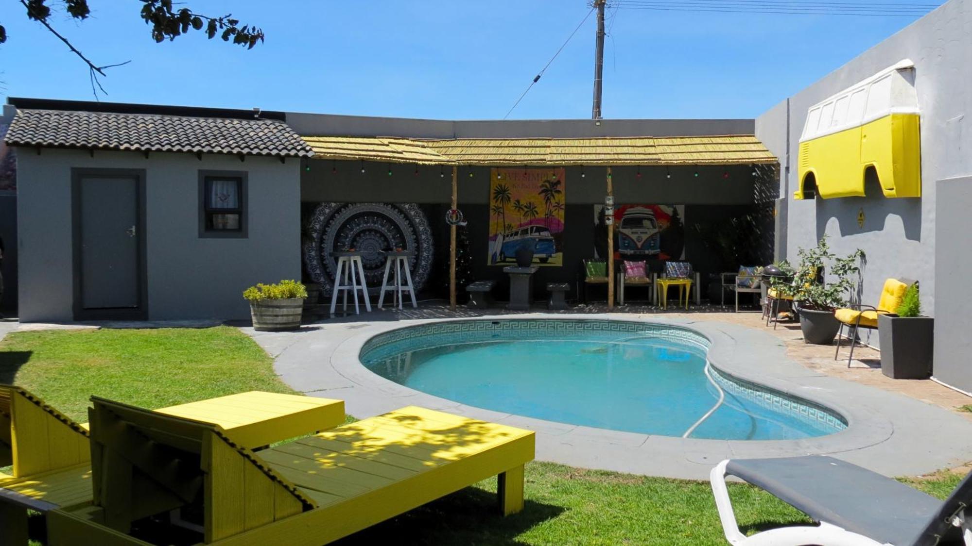 Mini-hôtel Kombi Cove *